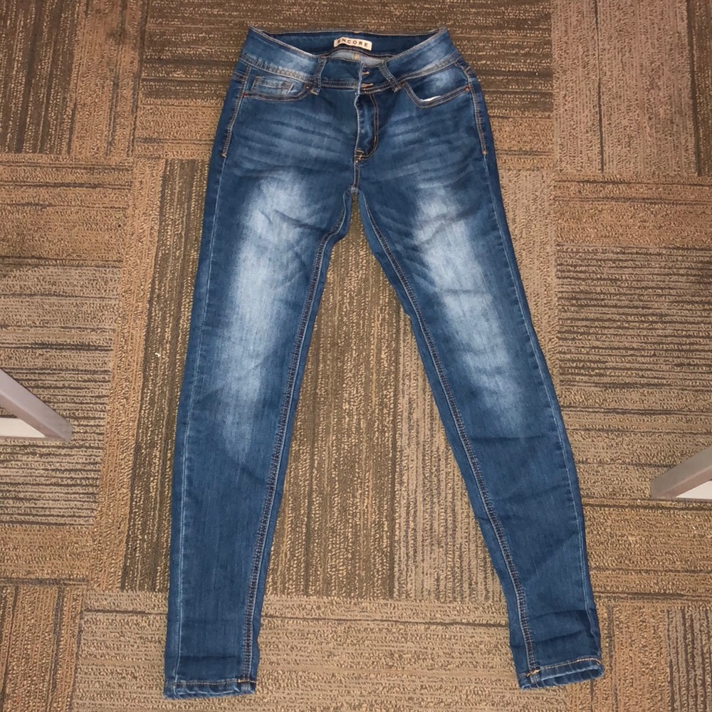 medium wash jean pants